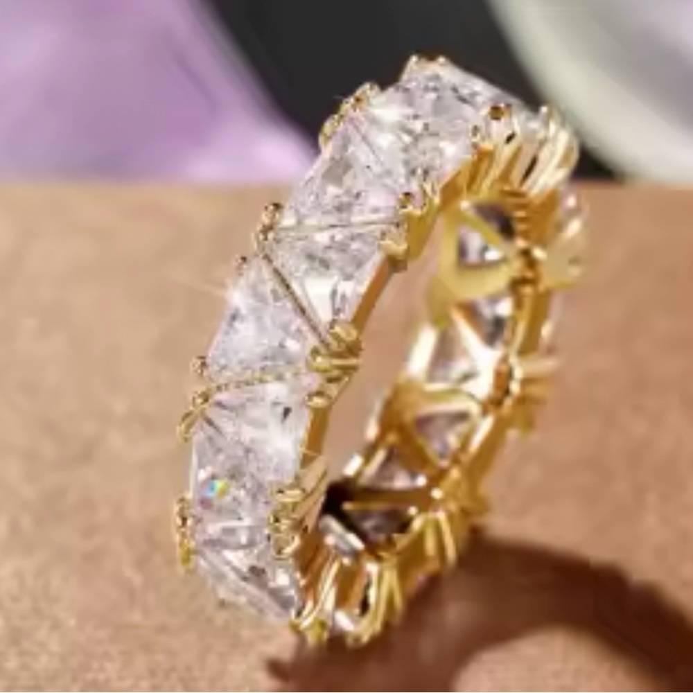 18k 6ct Trillion Eternity Band - Picture 3 of 10